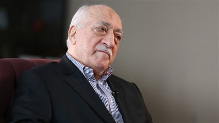 Akrabalarını zenginlerle evlendirmiş!
