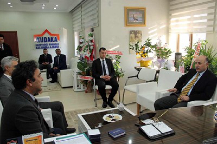 Vali Azizoğlu’ndan (KUDAKA) ya hayırlı olsun ziyareti