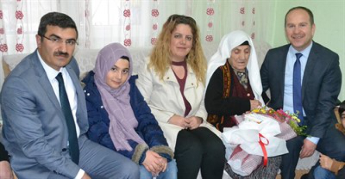Erzurum ASP’den yaşlılara anlamlı ziyaret