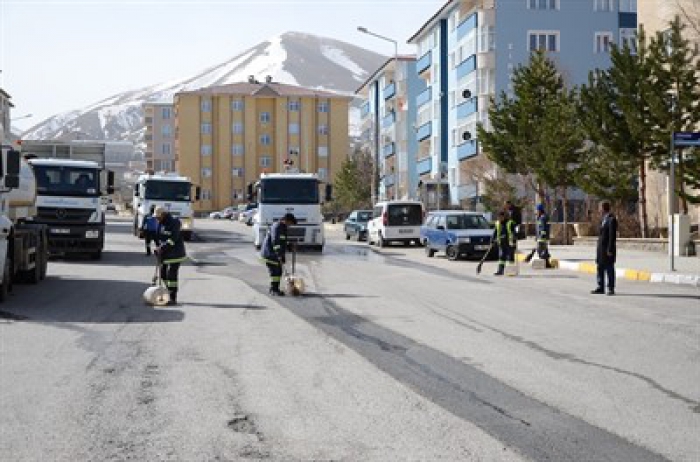 Palandöken Belediyesi bahar temizliğine başladı
