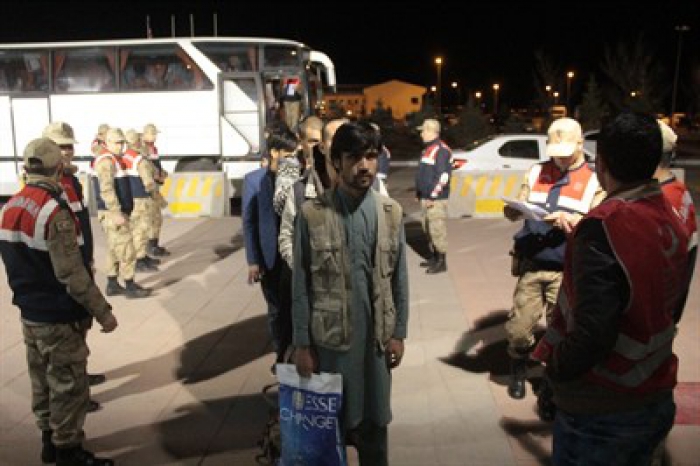Erzurum'da Afganistanlı 6 bin 846 kaçak göçmen ülkesine döndü