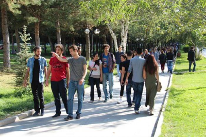Erzurum Atatürk Üniversitesinde dört mevsim eğitim