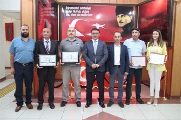 Erzurumlu 2 öğretmen ve okullarına uluslararası ödül