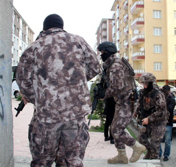 Erzurum'da uyuşturucu tacirlerine dev operasyon