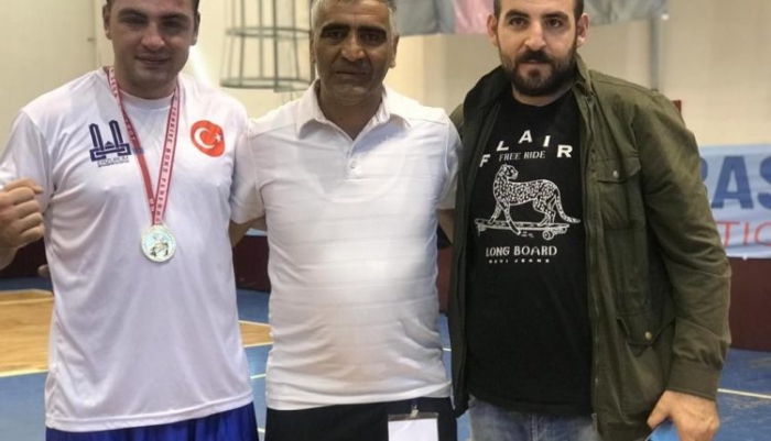 Ringi ‘Aydın’latan Dadaş