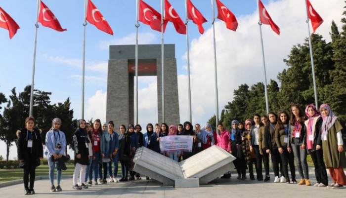 Cumhuriyet’in kızları Yakutiye Belediyesi katkısıyla tarih gezisi yaptı