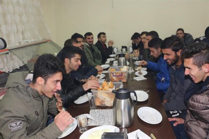 Erzurum 25 Martspor yöneticilerinden sporculara cağ kebabı dopingi