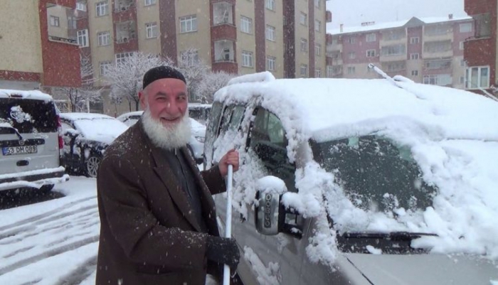 Erzurum’a Nisan ayında kar sürprizi