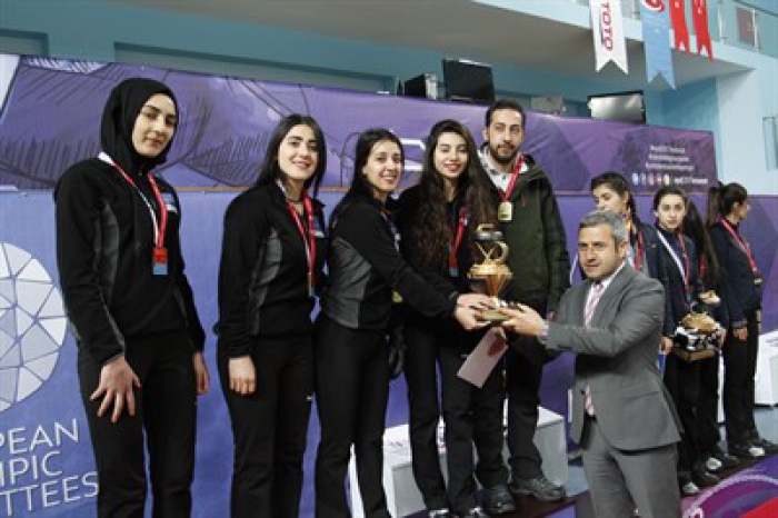 Erzurum'da Curling şampiyonları belli oldu