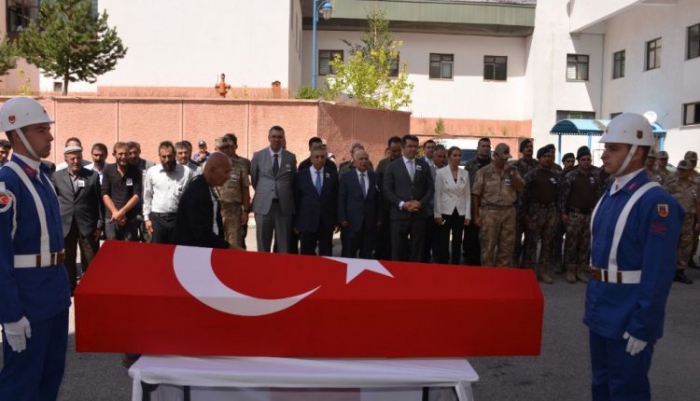 Erzurum’daki kazada yaralanan uzman çavuş hayatını kaybetti
