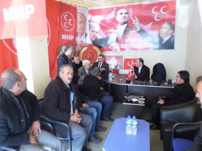 Erzurum MHP’ye Olur’da sevgi seli