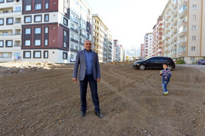 Erzurum Yakutiye Belediyesi kamulaştırma yaparak yol açtı