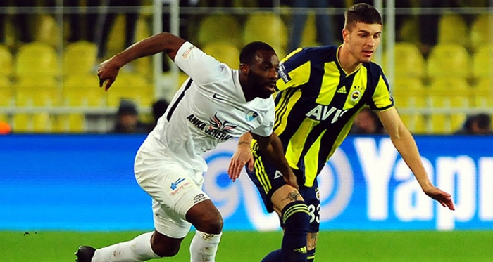 Erzurumspor Feneri Durdurdu Sonra Dondurdu