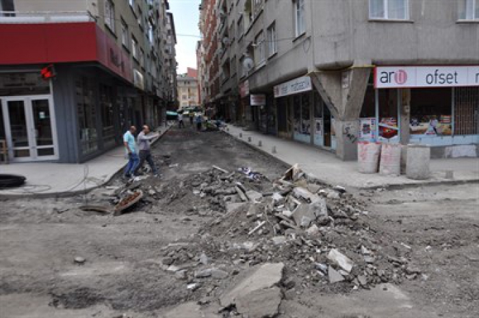 Yakutiye, merkezde asfalt çalışıyor