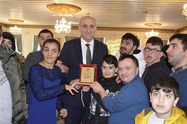 ÖZEL ÇOCUKLAR ÖZEL PROGRAMDA DOYASIYA EĞLENDİ