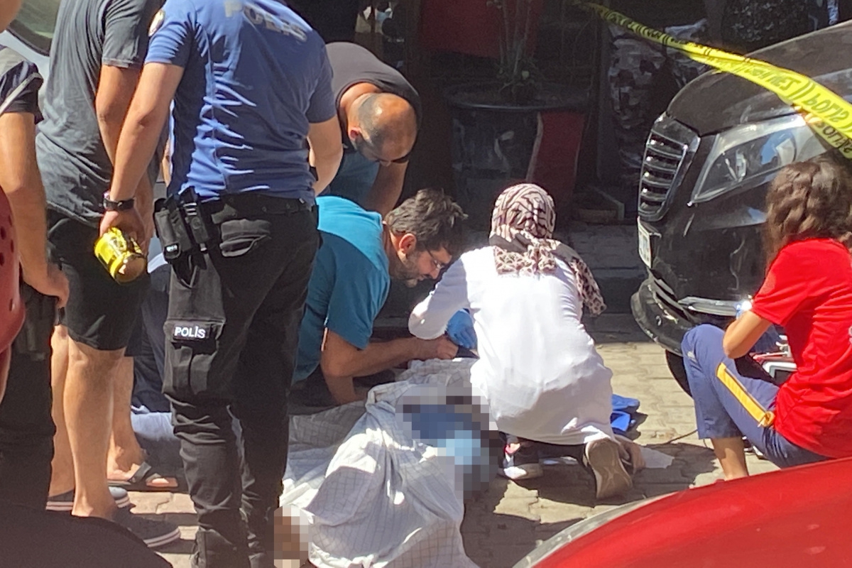Feci ölüm: Cam silerken düşüp öldü, kocasının son bakışı yürekleri dağladı
