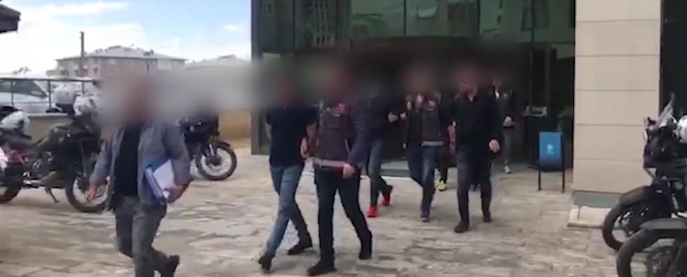 Erzurum’da hırsızlık zanlılarına şafak operasyonu