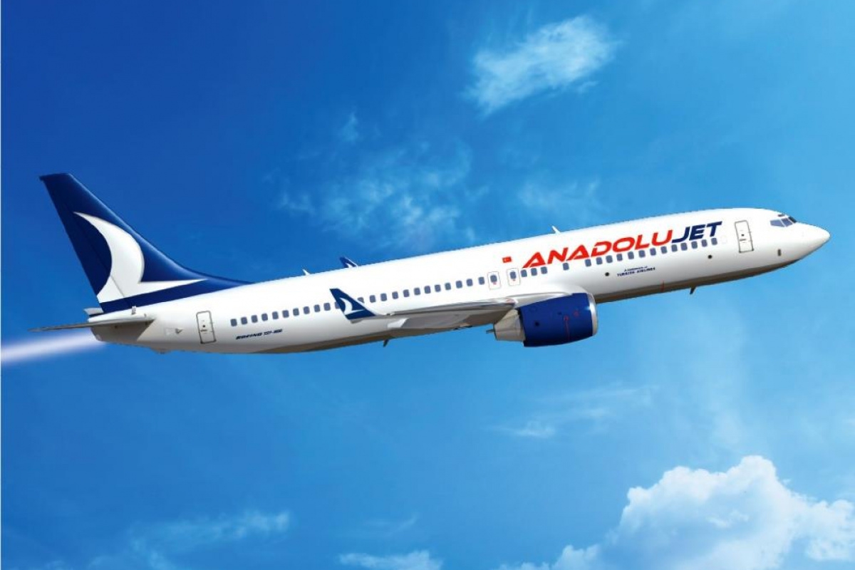 Anadolujet uçağı Sabiha Gökçen Havalimanı'na inemedi