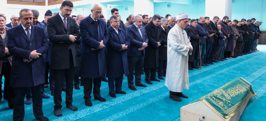 TBMM BAŞKANI ŞENTOP, PLAN VE BÜTÇE KOMİSYONU BAŞKANI YILMAZ’IN VEFAT EDEN ANNESİNİN CENAZE TÖRENİNE KATILDI