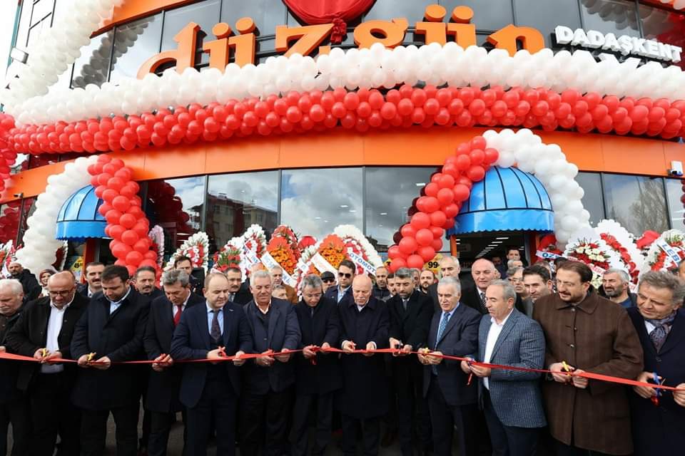 Düzgün marketler 23. şubesini Gezköy'de açtı