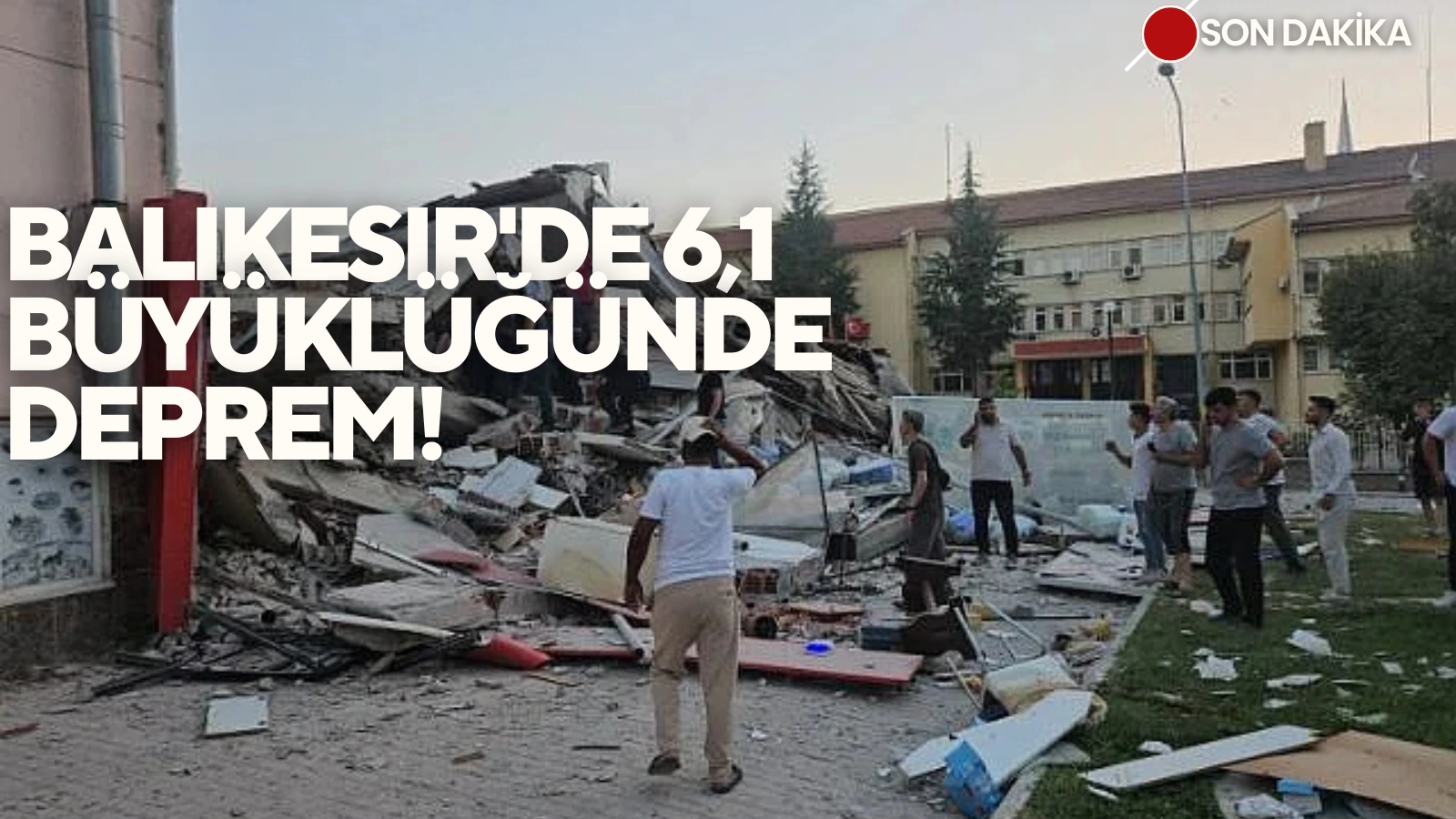 Balıkesir'de 6,1 büyüklüğünde deprem! İstanbul dahil birçok ilde hissedildi