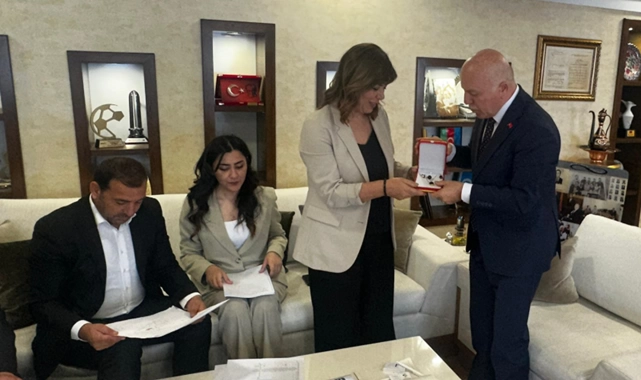 DEM Parti heyetinden Başkan Sekmen'e ilk ziyaret