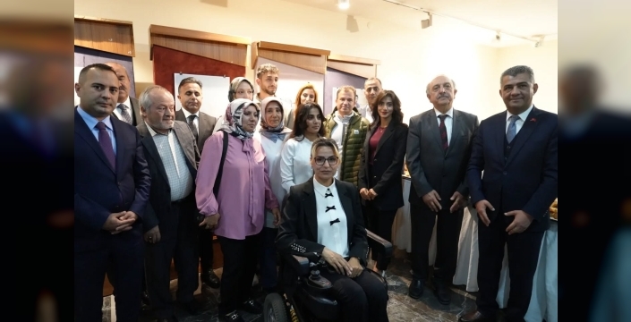 Azmiyle Hayata Kadraj Tutan Dilek Çimen’den İlham Veren Sergi
